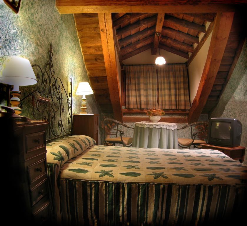 Posada El Zaguan Turégano Cameră foto